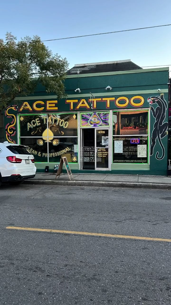 Did some painting last week with my dad. Excited to upgrade the front of the shop and working side by side with the ol man made it even cooler! I’m su