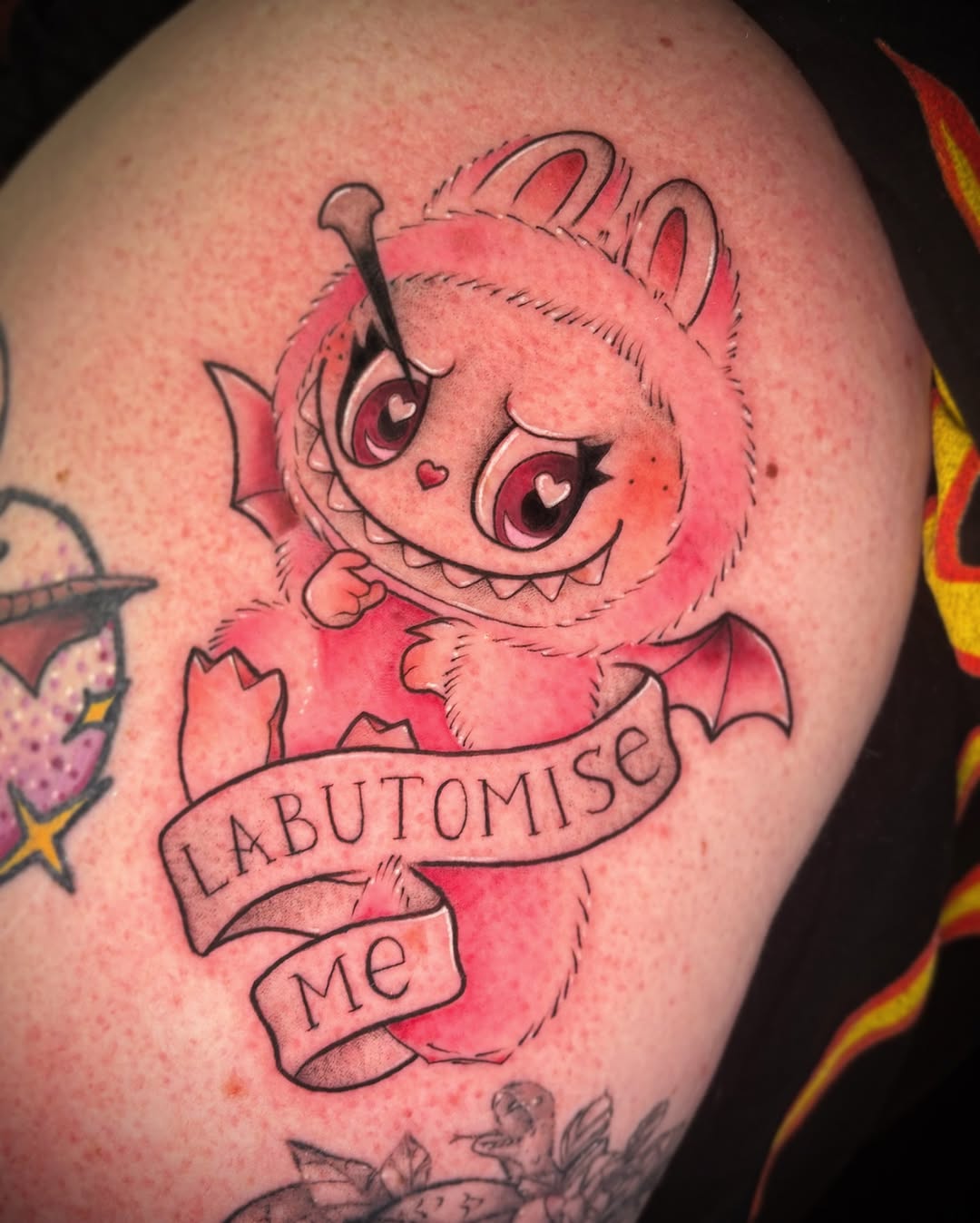 Finally got to tattoo a labubu on my pookie @alienbraininsane  I would loveee to do more trinket tattoos like this, send me a message if you’d like on