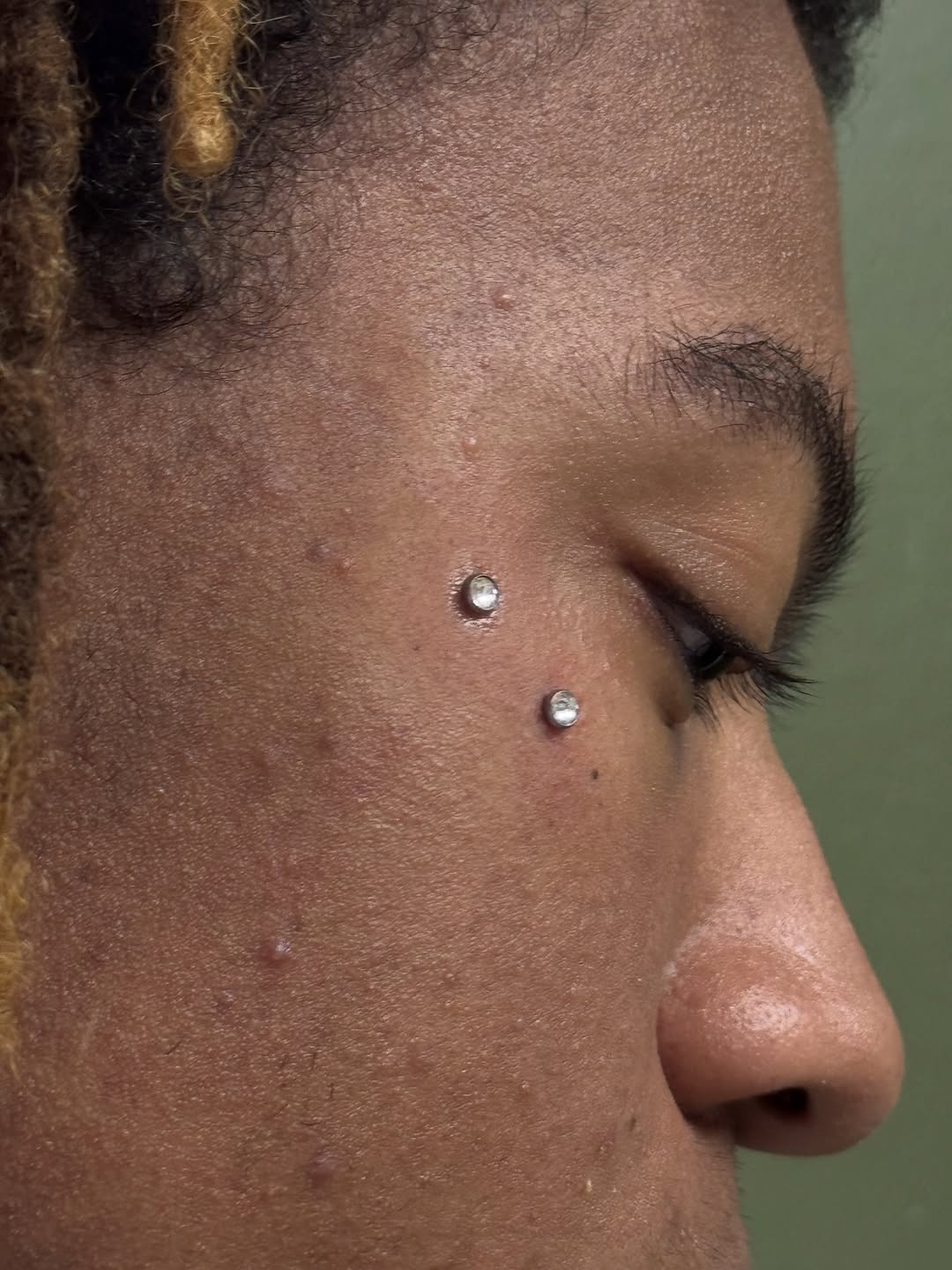 Anti Eyebrow by @katyspiercings 

#acworthtattoocompany #piercer #georgiapiercer #cobbcounty #ksu