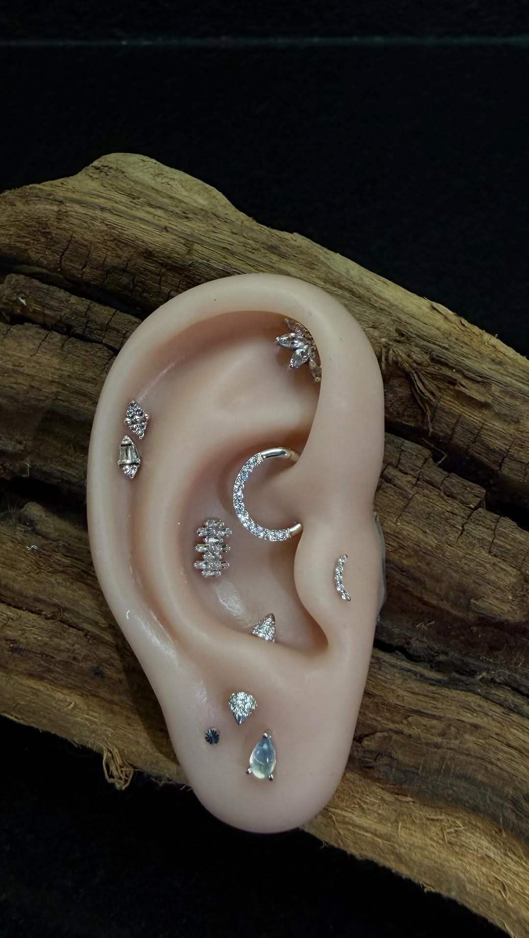 Bieberchella Day 2 Coachella headliner is Justin Bieber! White Gold + Cz + Genuine Diamonds for this inspired curation featuring @buddhajewelryofficia