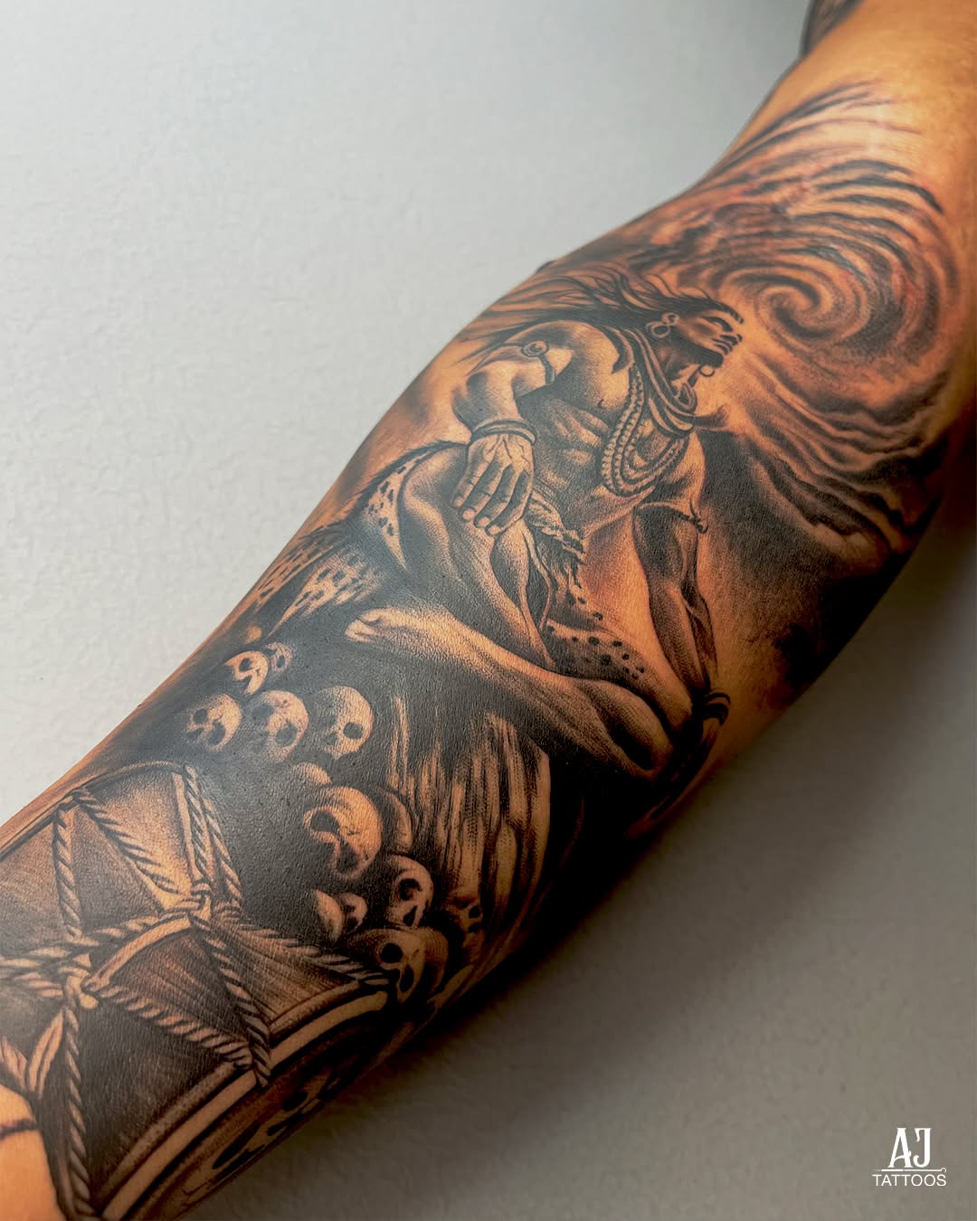 A bold expression of faith, power, and transformation. Har Har Mahadev ⚡️

#HarHarMahadev #ShivaTattoo #Mahadev #ShivShakti #AJTattoos #TattooArtistIn