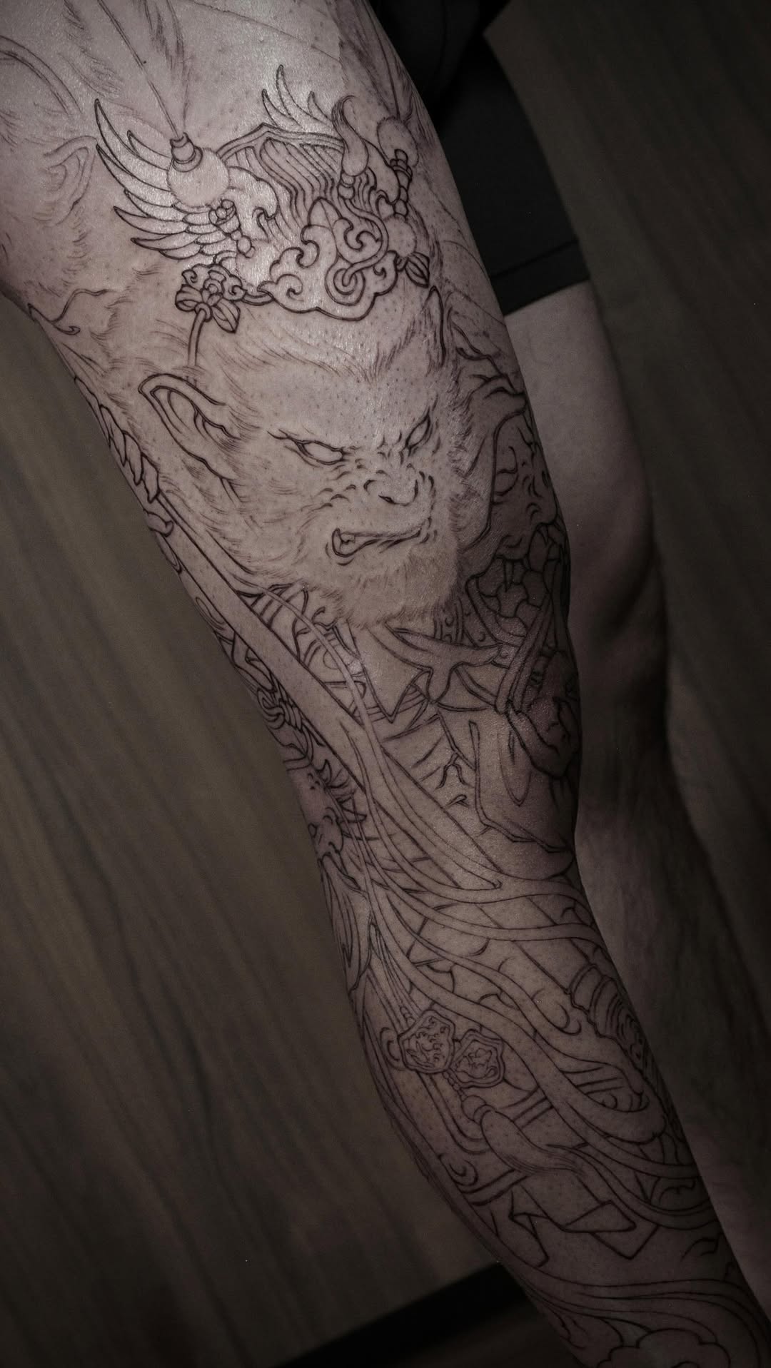 Monkey king leg sleeve in progress.

#monkeyking #tattoo #legsleeve #wukong #fytsupplies