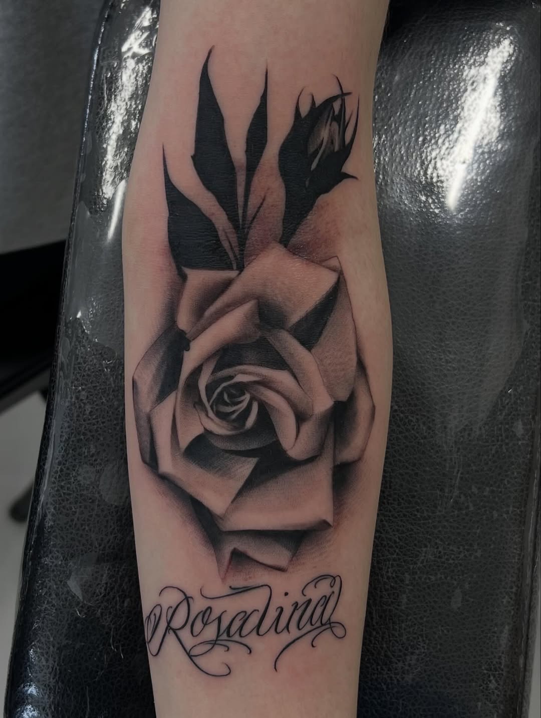 Classic name and rose combo.

Shoot a message if you want to get tatted
 my design or yours

Appointments and 
walk-ins always welcome if I’m not alre