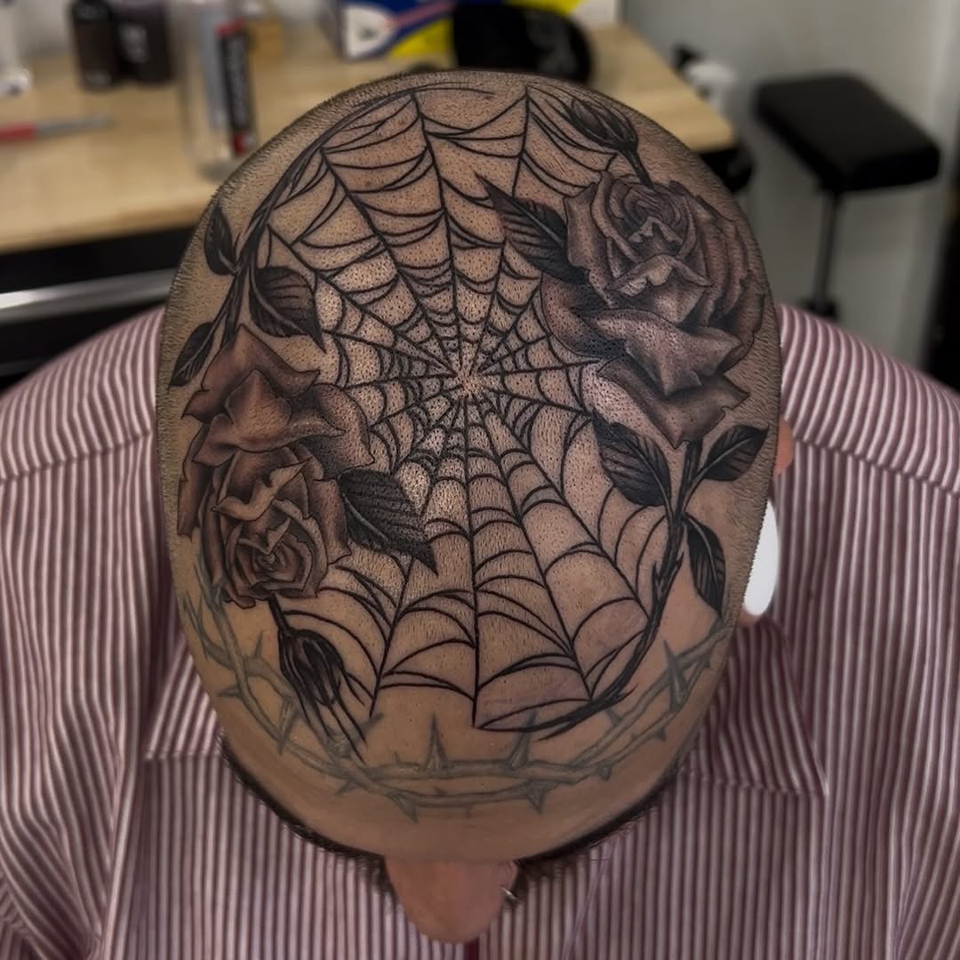 Head shot for the homie @_lyinphace 

Half coil other half pen 

Booking for April and May
My design or yours

Slangin ink 7 days a week
 get at me to