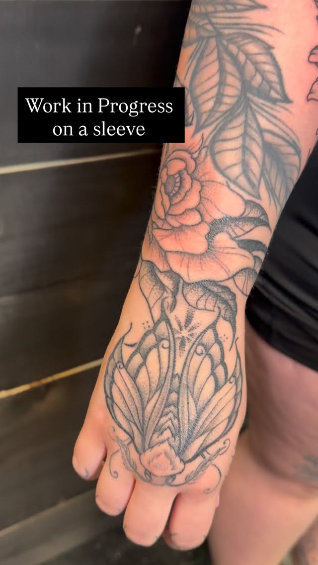 Slowly adding pieces to this arm. Can’t wait to finish it so sharing a little progress so far.  
Going to work truly feels like going to hangout with 