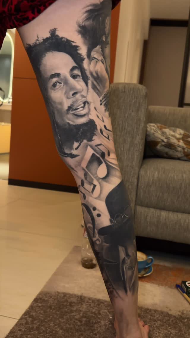 15 tahun lalu 2010 terakhir buat tattoo 3 legend @bobmarley @janisjoplin jimi hendrix dan 2025 @johnlennon  by @alinkkootaishi 

#janganlupabahagia