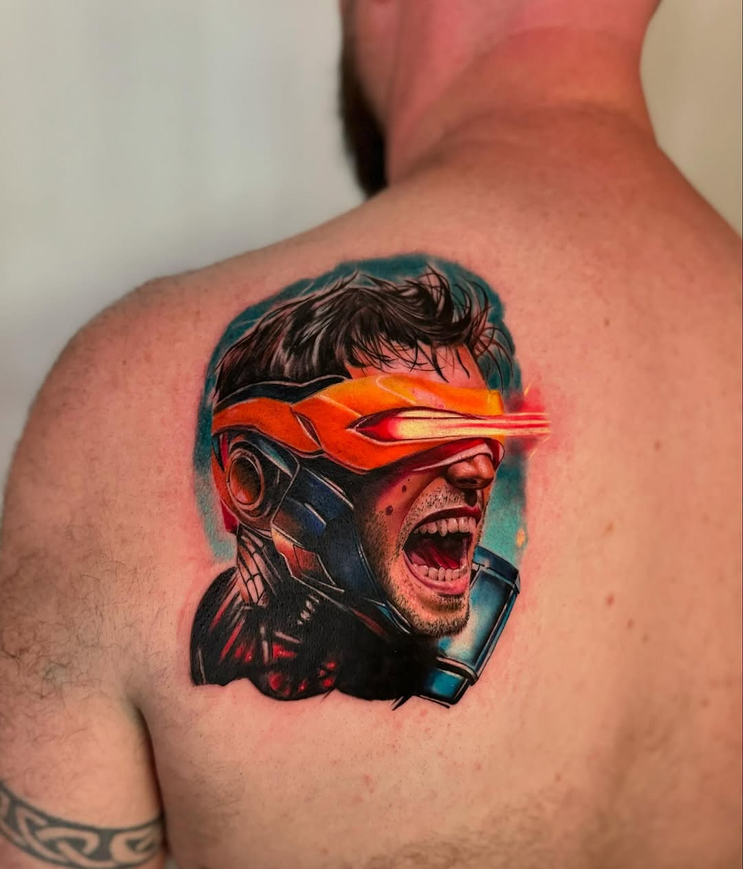 What a great start to this xmen back piece. Been looking forward to doing this one for a while now and I appreciate @dogtooth_distribution for letting