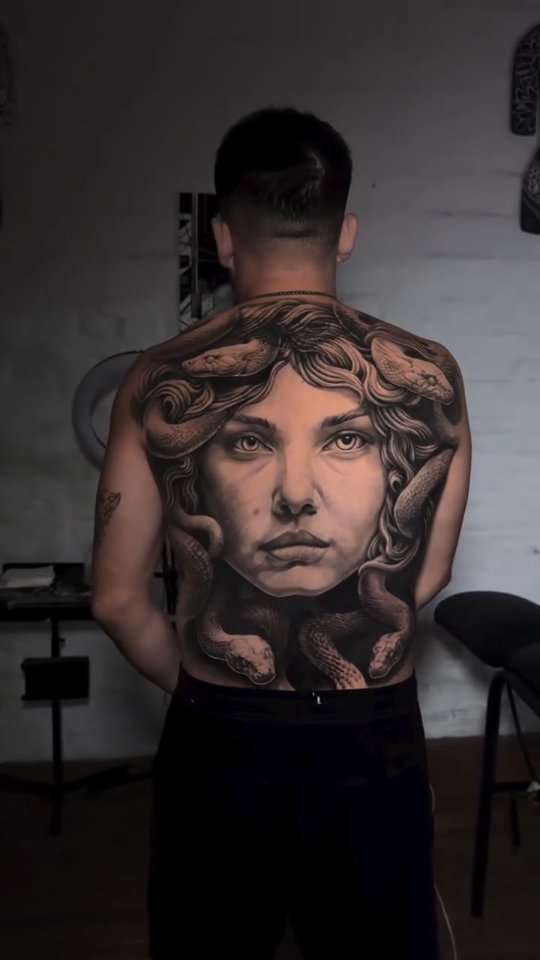 Artista:@u.k.s_tattoo
⚡Etiquetanos en tus tattoos, todas la semanas estaremos compartiendo uno.⚡
.
.
.
.
.
.
.
.
.
.
.
.
.

.

#tatuadores #tatuadores