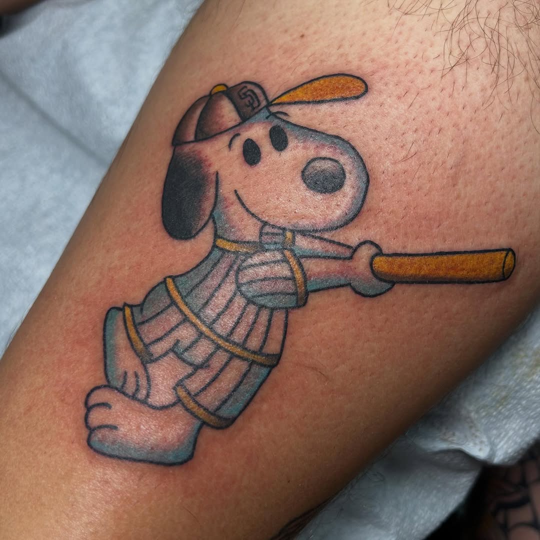 Little twist on the original Snoopy Friar ⚾️
Super fun idea to put him in a uniform!
Speaking of uniforms….are we excited for the new city connects co