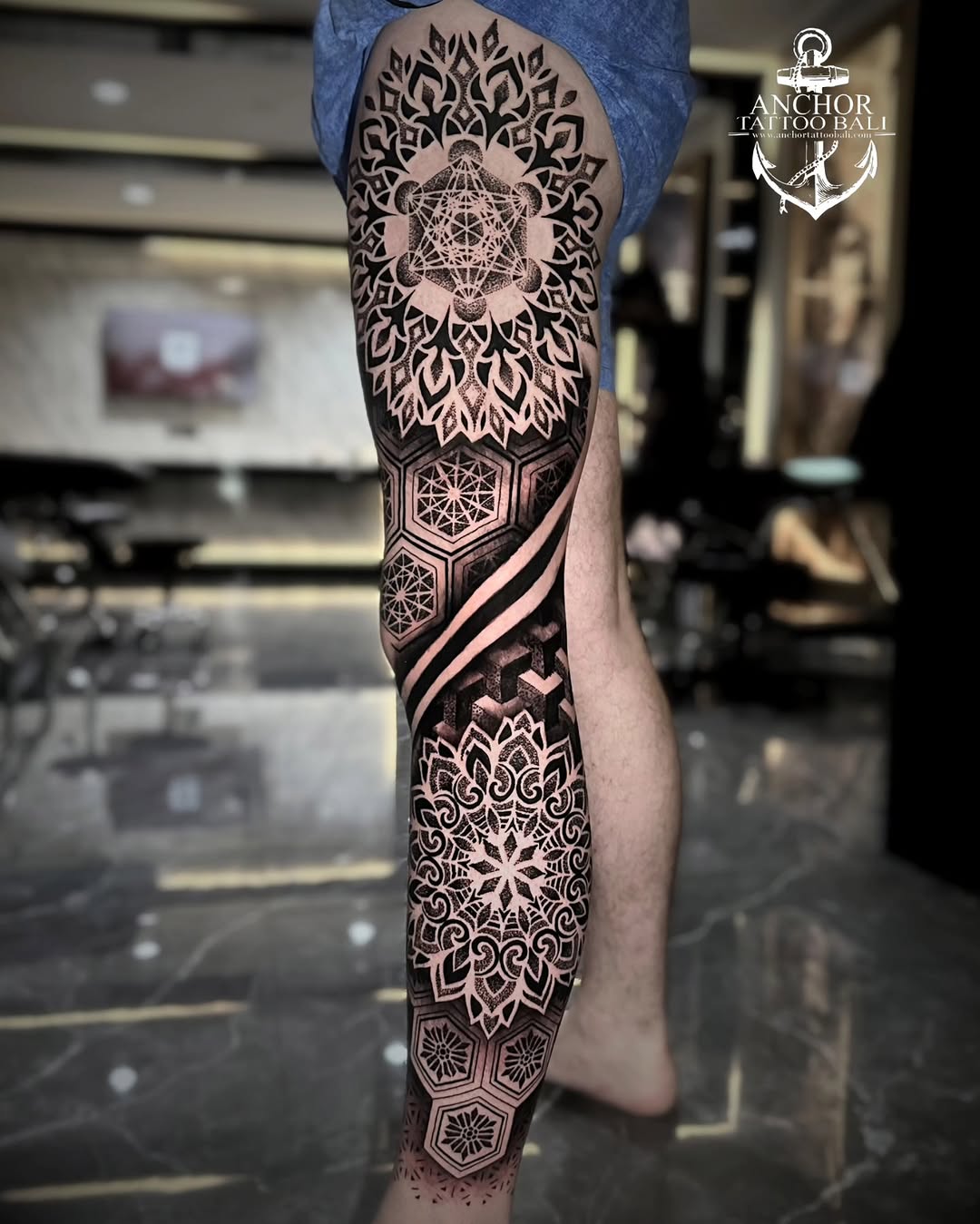 Amazing Mandala Tattoo, done perfectly by Mr. Rico

Januari here, mate, and it’s time to drop anchor in Bali!

Spontaneous art awaits. Walk-in welcome