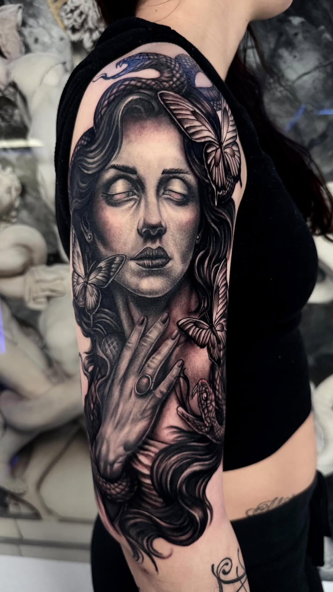  Medusa for Lizette 

 FOR ALL INQUIRIES 

TXT: ‘ANDRES’ to (626)507-5821 or click link in bio!

#tattoo #blackandgraytattoo #manifest #fypシ #losangel