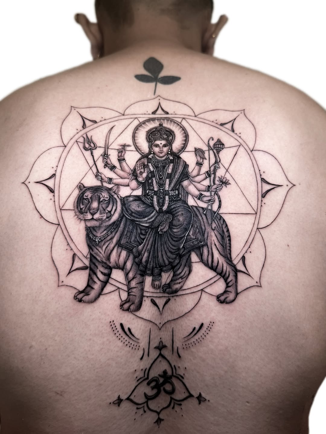 Every line, every detail, a tribute to Ma Durga and the boundless power of Shakti. This one’s close to the soul 
Deeply grateful it was honoured with 