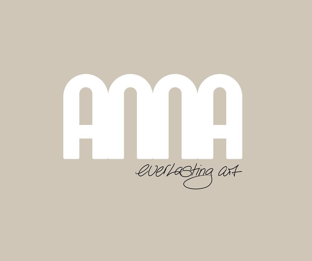 Es ist einfach so verrückt!
Vor 5,5 Jahren habe ich mit dem tätowieren anfangen und hätte niemals gedacht wohin mich das bringt, was für tolle Mensche