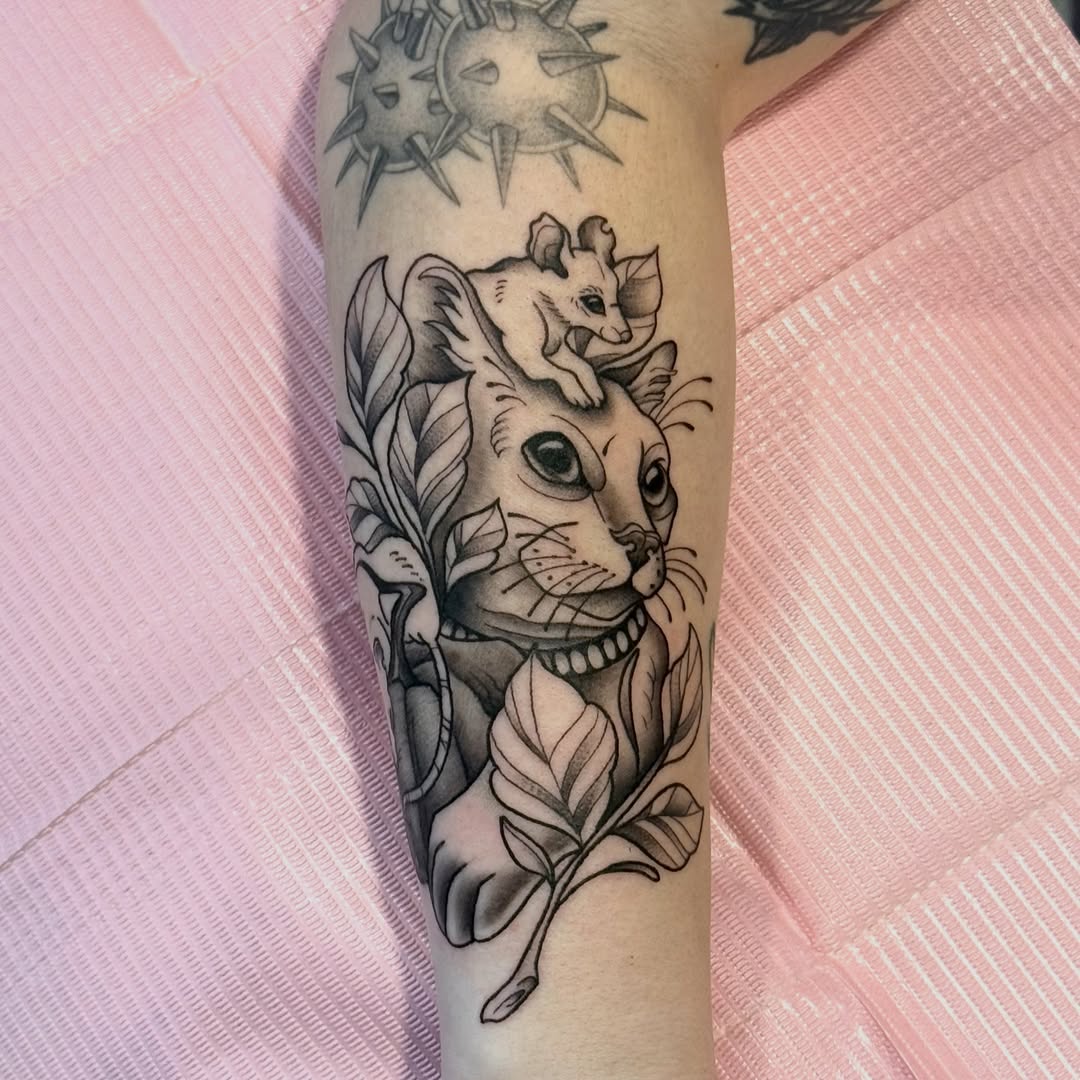 Custom piece I was dying to do for FOREVER ♥️ Huge thank you to our own @puddlespassions for getting this one, you're the best dude!! 
-
-
-
-
#cattat