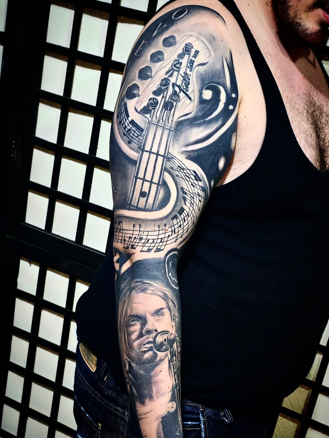 Music fool sleeve 
#tattooartist @nikos_athensinktattoo #nirvana #tattooblackandgrey #tattoo #studiotattoo 
Thank you for trust @jasonfilippou ....
Fo