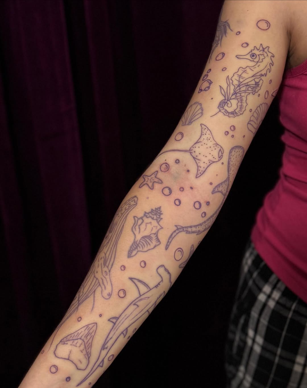 Fun purple sea life and ocean themed sleeve!! Thanks Lydia ‍♀️

#oceantattoo #sealifetattoo #purpletattoo #sandiegotattooartist #patchworksleeve