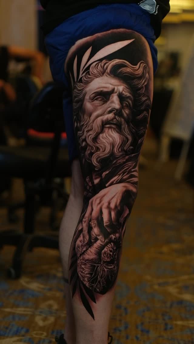 The Best of Sunday ❤️‍ @lebanon_tattoo_convention 

—————————————————————

I got inspired by the art of @hussein.mistrah.tattoos and tried to do a des