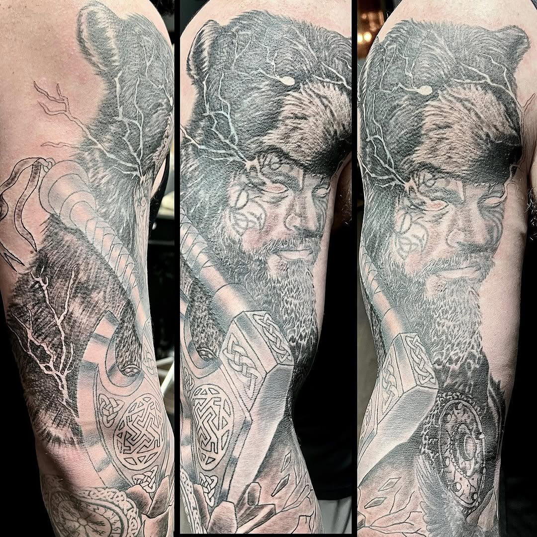 #viking #vikings #bear #kingherold @peter.franzen what do you think sir? Wanted to use a prime example of a Viking. #axe #vikinghistory #ink #tattoo #