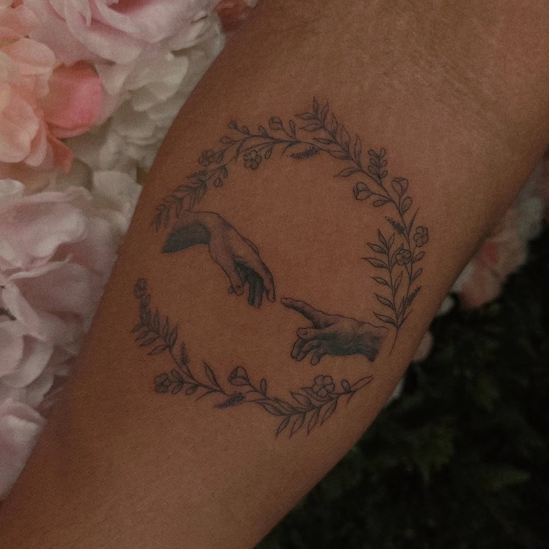 It's always fun when family comes in! Thank you cuz for letting me tattoo the Creation of Adam on you  @felixrob__ 
•
•
•
#creationofadam #fortworthta