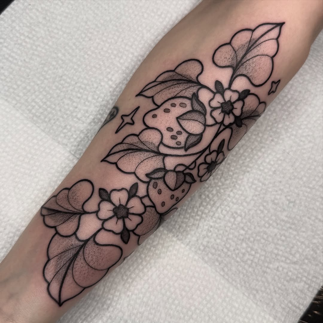 Big strawberry vine on the forearm for Ash ✨ thanks for the trust 

Taking Appointments! DM directly to book!
TAMPA FLORIDA - 
@agoodplacetattoospace

