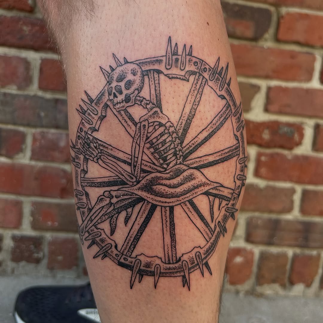 Had a blast tattooing this Dark Souls Bone Wheel. Hit me up with your idea!!! 

#kansastattooartist #midwesttattooartist #darksouls #stippletattoo #do