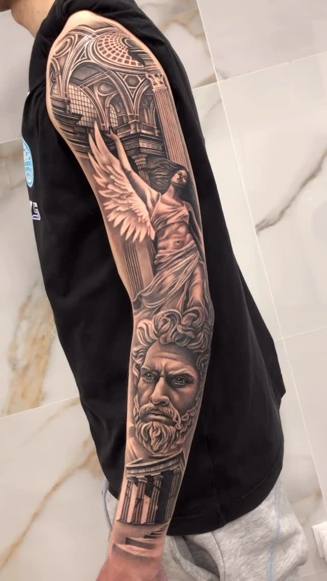 Media manga griega para @daniroyo10 

Muchas gracias por tu confianza y por tu aguante, ha sido un placer hacerte este tattoo con tanto detalle!

Real