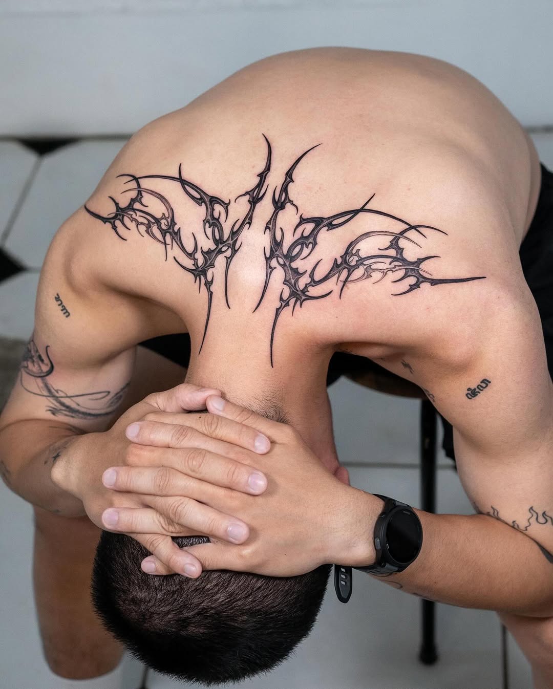 Chaos makes the muse.

Sigilism/neo-tribalism project for Hendrik. Thank you for the trust as always 

᯽ ᯽ ᯽ 

 @bigkidstattoostudio 
DM me to book @l