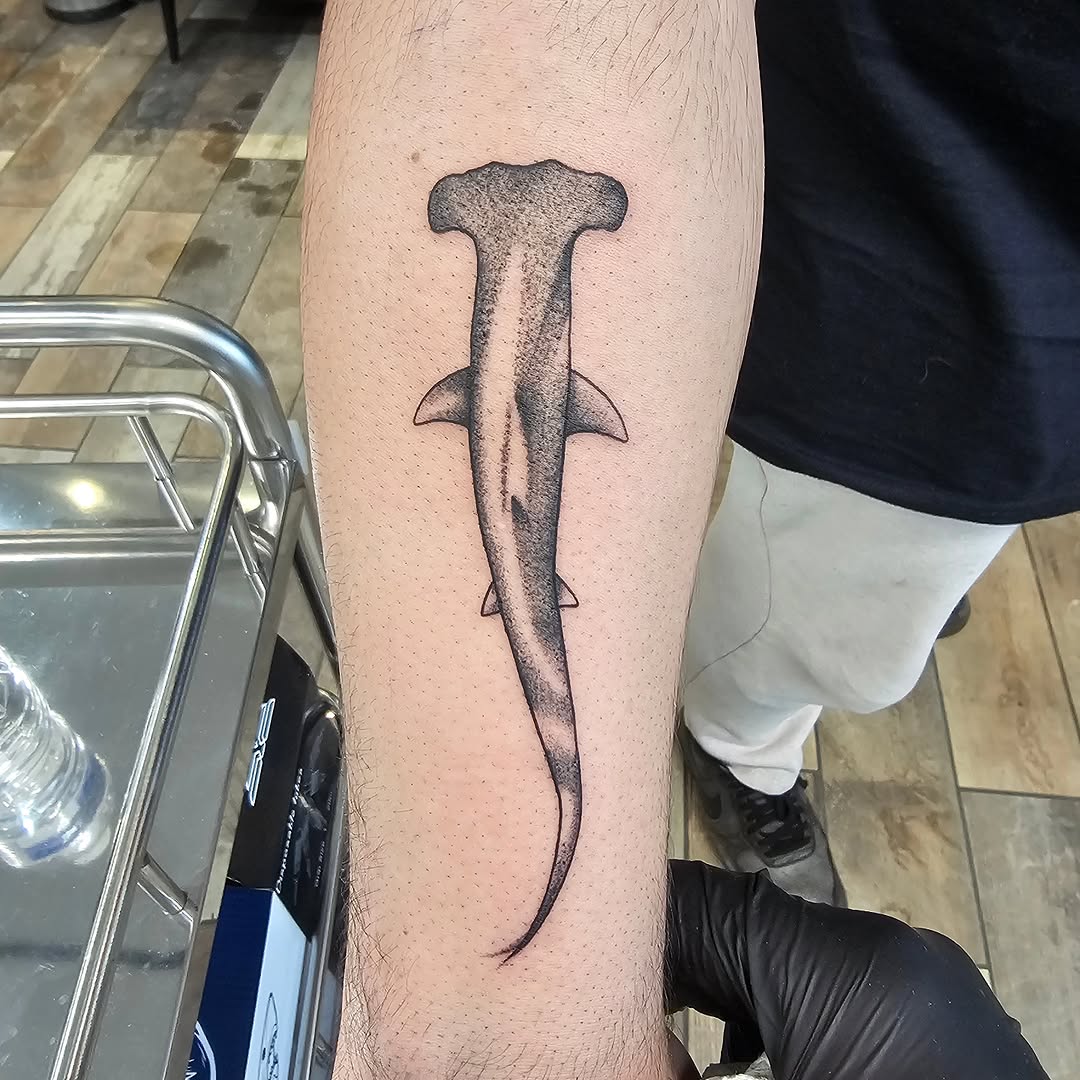 A lil hammerhead shark for the morning session!!! I just love doing dot work!!! Ive got some slots open for next week if anyone is looking to get in j
