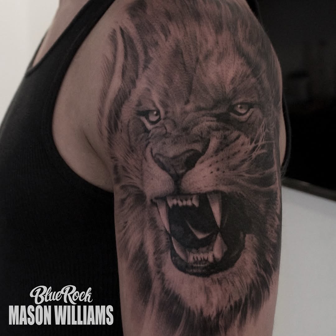 A fierce #blackandgray #liontattoo for Hunter by Mason Williams. 

All sessions at #BlueRockTattoo are scheduled in advance. 
For more information abo