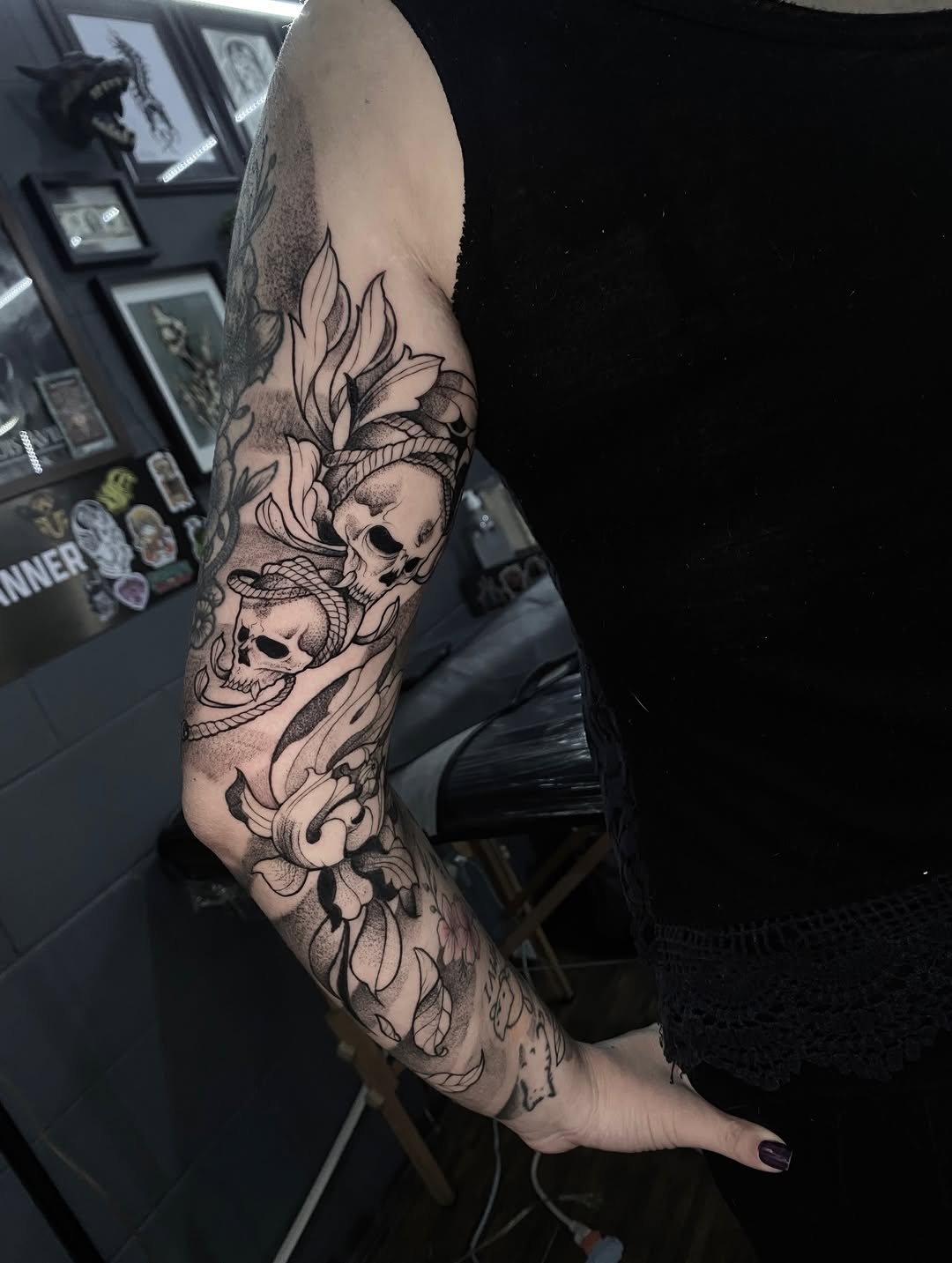 Finalmente terminamos de Kim! 

Deseas algo así escríbeme? 

#blackwork #blackworkerssubmission #guatemala #blackworktattoo #tatuajesguatemala