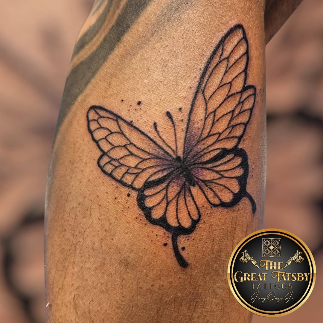 Simple but cute and cleeeeean

#thegreattatsby #born4ink #butterflytattoo
