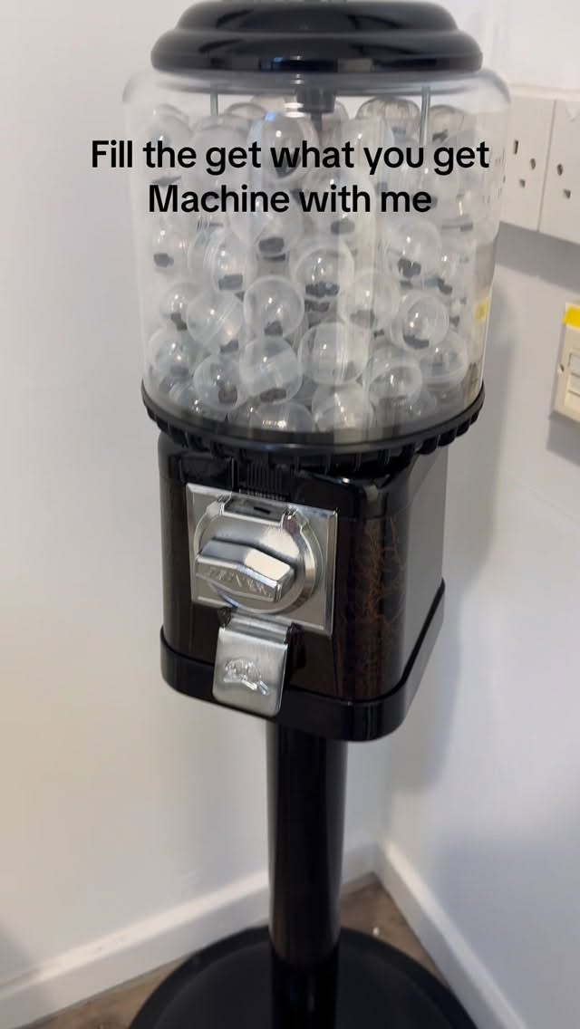 Get what you get machine for the studio! Always wanted to have an original beaver machine so I bought the best I could find. To be fair it had been in