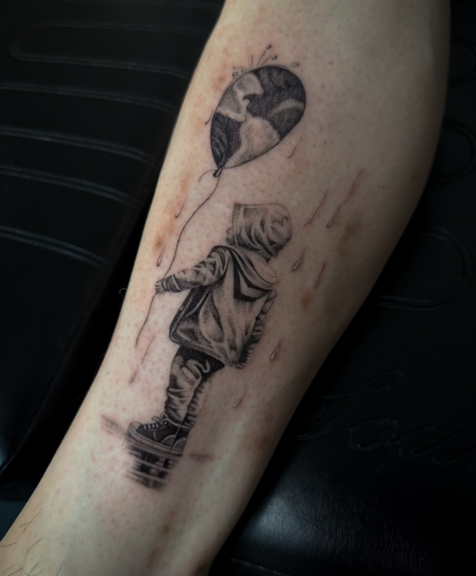 Now booking for April & May 
Washington, DC @secondsontattoo 
Link in bio for booking

.

.

.

#microrealismtattoo #blackandgreytattoos #smalltattoo 