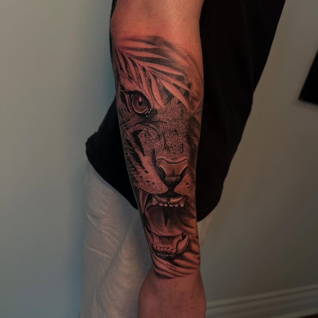 Killer tiger tattoo I got to do today!  
Thanks for always choosing the most fun tattoos @josh_herv ! 
•
•
•
•
#tattoo #tat #tatted #tattedup #ink #in