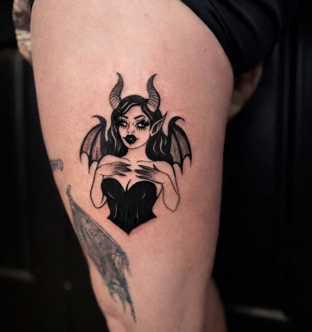 My demon girl found a home ! 
✨bring me all the pretty ladies to tattoo!

✨custom or flash! Link in the bio  

#tattoo #blackworktattoo #finelinetatto