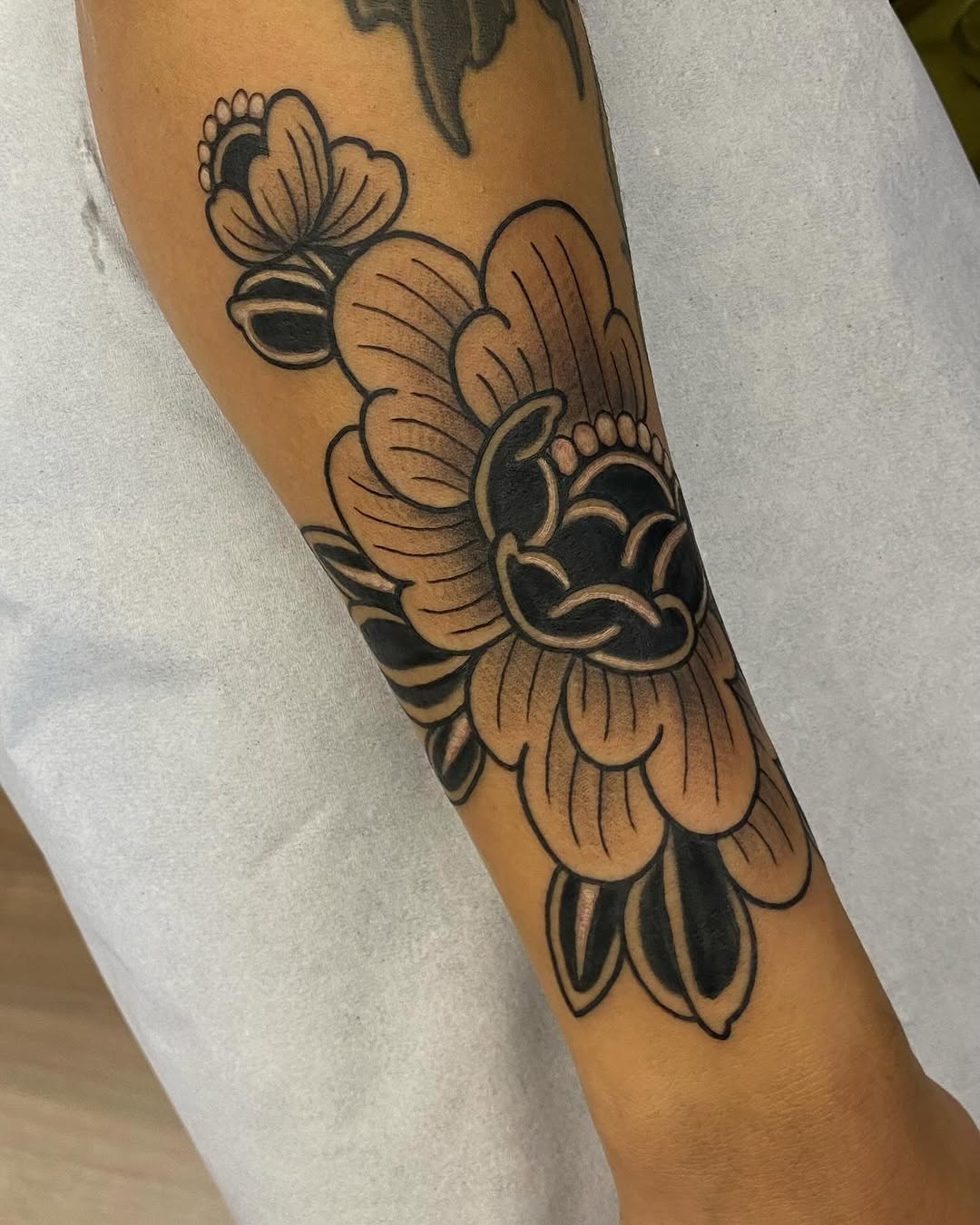 peônia da @manjariprema_dd 
obrigada por confiar! 

agendamentos e orçamentos por dm ✨