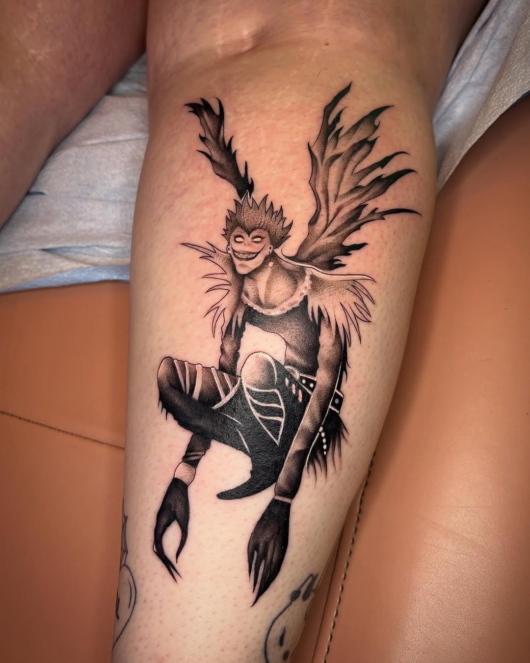 My favorite protagonist  
Doing these pieces bring me so much joy, thank you for the trust thru the years @ariesangel___ 

#igdaily #bunnietattz #fine