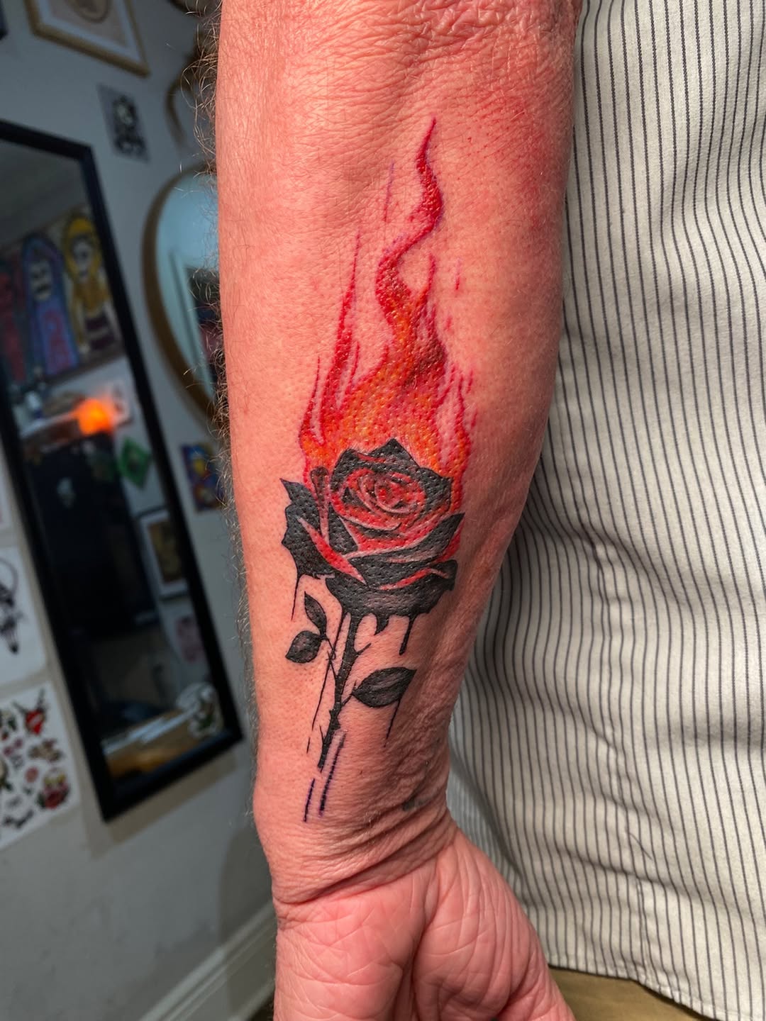 Rose on fire for Scott! Thank ya! Dm to book your next appointment! I have some May availability left if you wanna snag one before the summertime ❤️ #