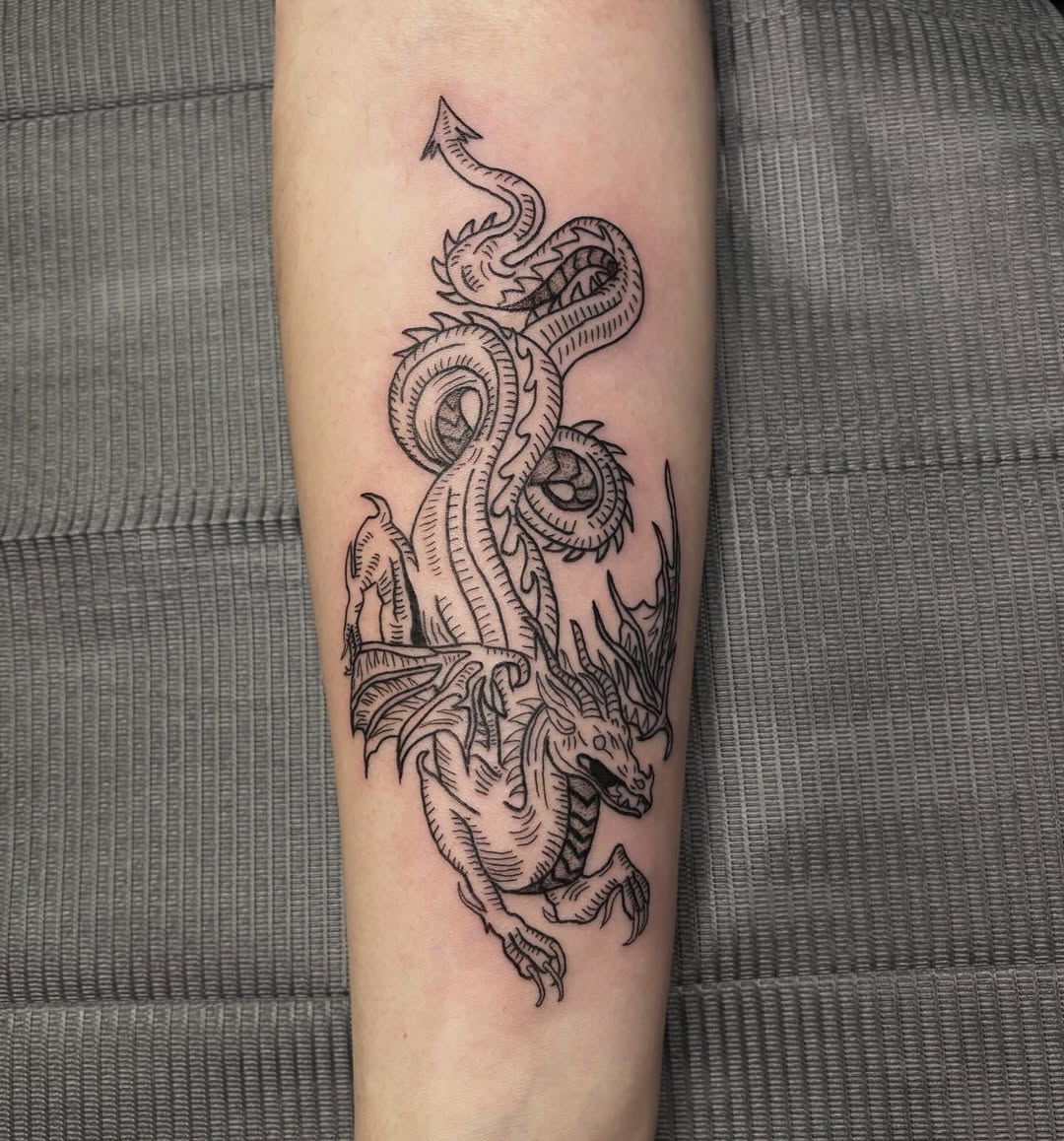 This is probably my favorite tattoo style, and I would love to do more tattoos like this. Please send any and every friend my way who would like medie