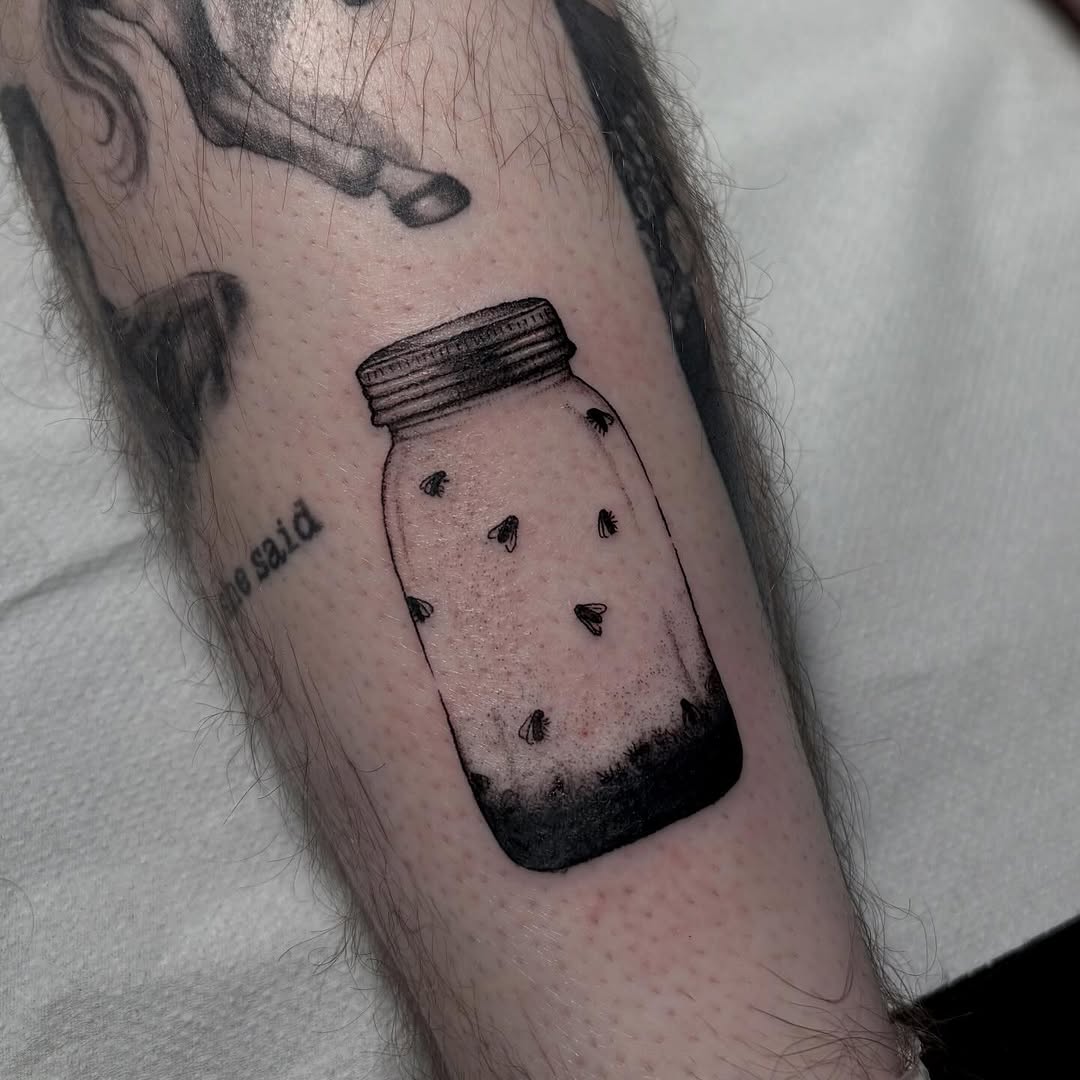 Tiny little jar of flies for @ben.brown 
-
-
-
-
-
#tattoo #aliceinchainstattoo #londontattooartist