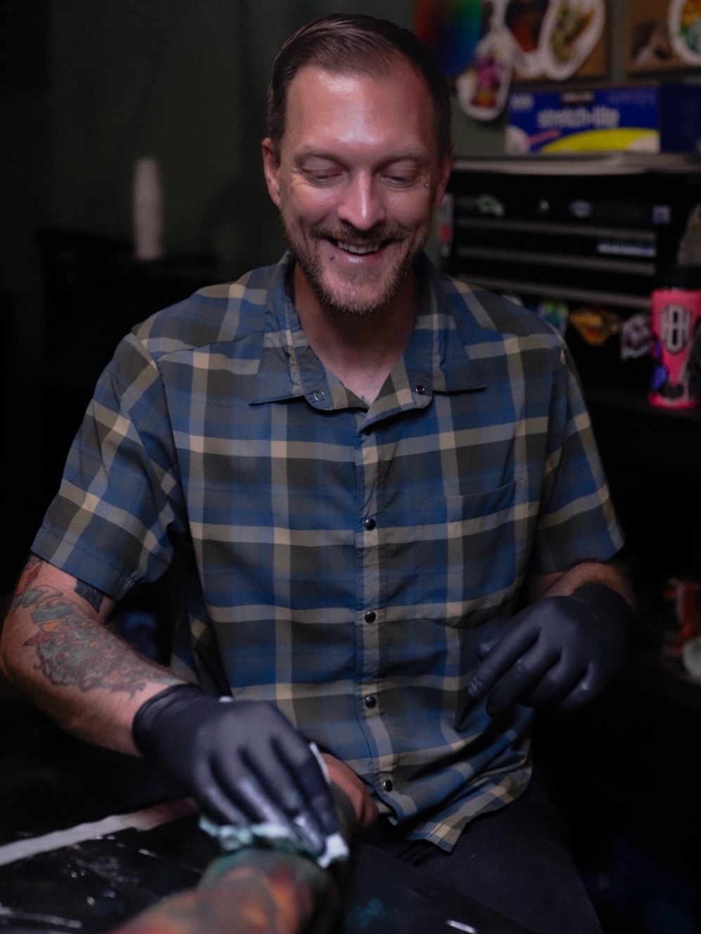 Cameron Chroma is a tattoo artist who brings a unique mix of illustrative realism, new school and a dash of graffiti to every piece. His work combines