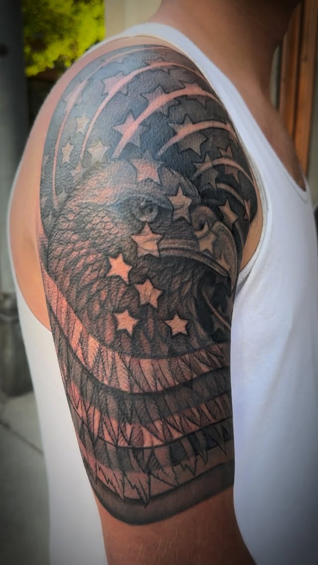 Got to finish up this tattoo on Nate this weekend #baldeagletattoo #americanflagtattoo #blackandgreytattoo #patriotictattoo #militarytattoo