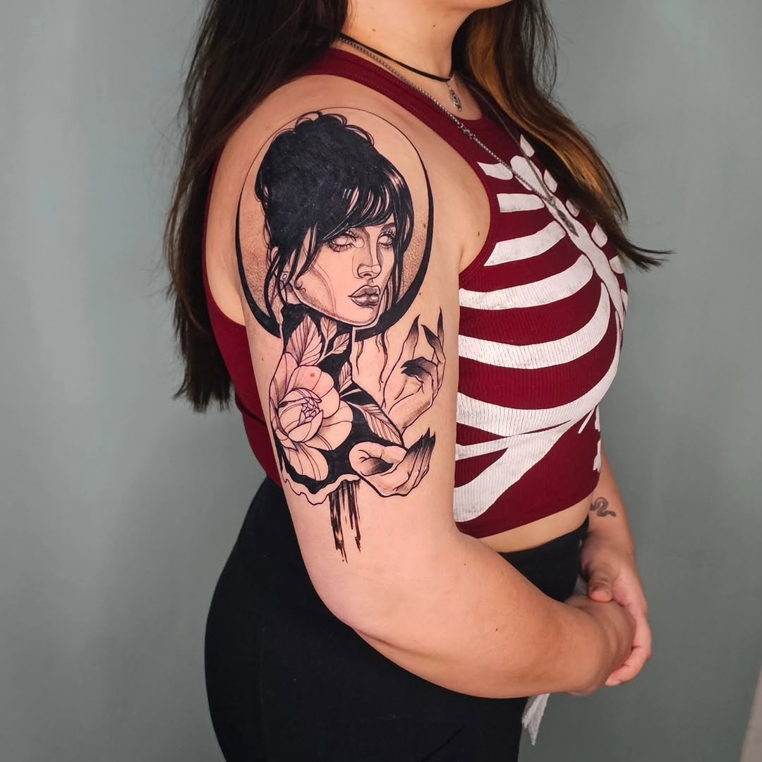 I'm baccckkk! Flu A kicked my butt. Don't recommend it. Today, I got to do some witchy flash I have been holding on to since may of last year. My favo