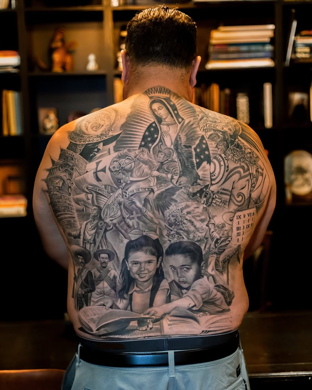 Remember this Mexican heritage back piece @cashscotttattoo did? There’s a ton of detail in there so pinch in and check it out!
.
.
.
#sandiegotattooar
