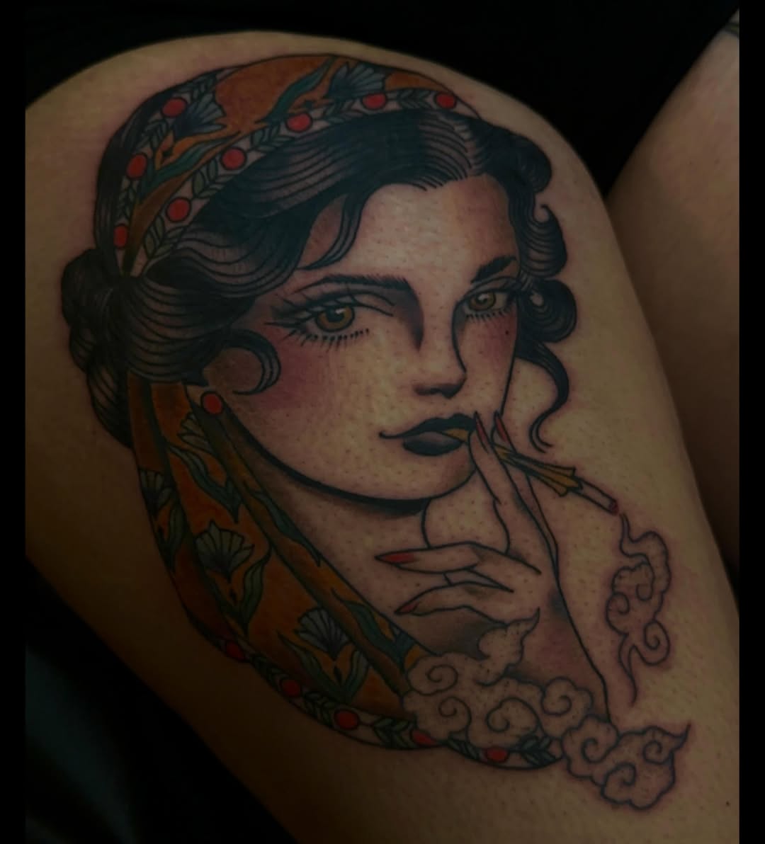 Thanks so much @coffeeforrandi I had a blast making this traditional deco lady for you. 

#chicagotattooartist#tattoos#ladyhead#ladyheadtattoo#thighta