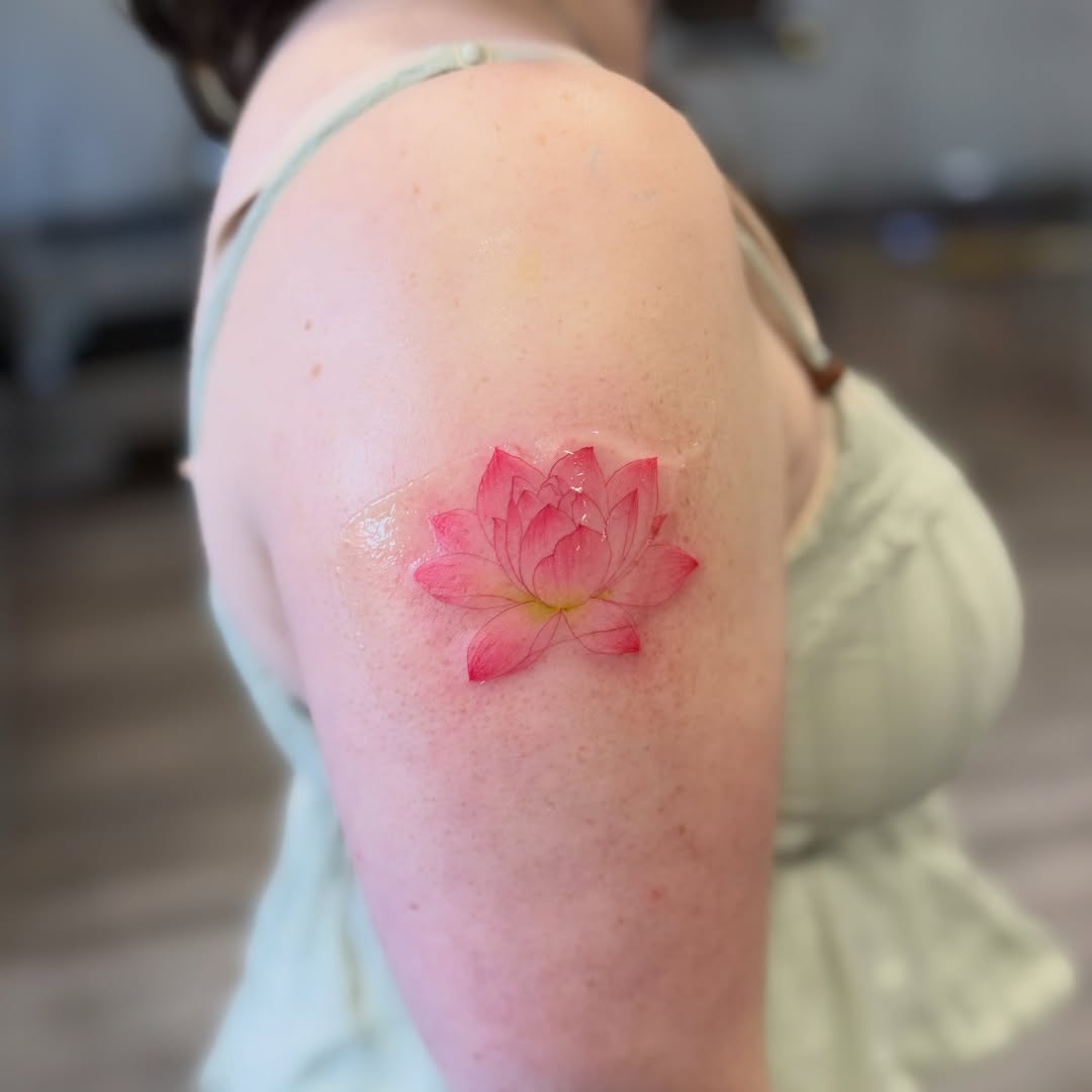 lotus flower tattoo 
 ּ ֶָ֢.. ݁ ˖˚ʚɞ˚
A gift to my client for her birthday today tysm for choosing me! 

#colortattoo #cutetattoos #floraltattoo #lotu