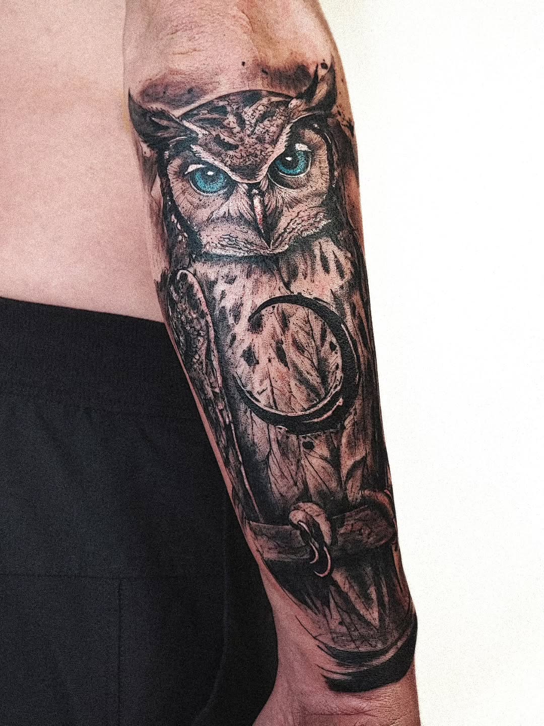 ~ Owl Baby ❤️‍ 

Booking June & July 

#chicagotattooshop #owltattoo 
#chicagotattooartist #tattoos
#realismtattoo