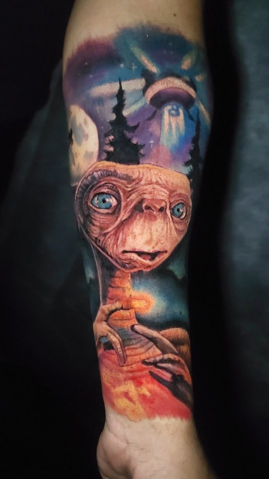 I do all kinds of tattoo styles and one i never really get to do is realism. Id love to do more of it. Hmu if you have something in mind especially if