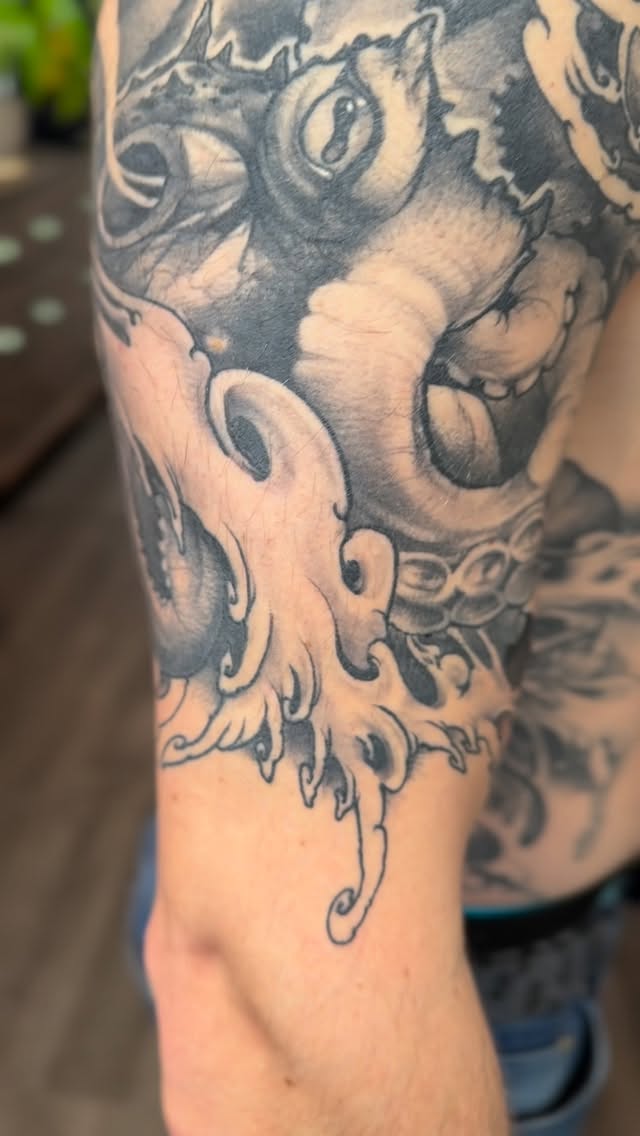 Finished up @namesontrains half sleeve the other day. Now booking for December/January #yyc #calgary #calgaryartist #tattoo #art