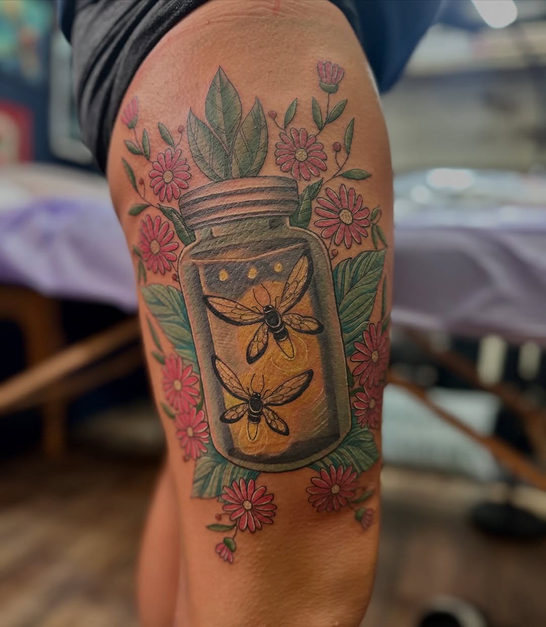 Started on @taryn.lyles leg today. About 8 hrs today. Thanks for driving up homie! #tattoo #tattoos #colortattoo #tattooshop #tattooartist #tattooidea